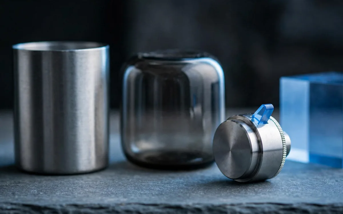 Conceptual metal and glass composition for device permissions
